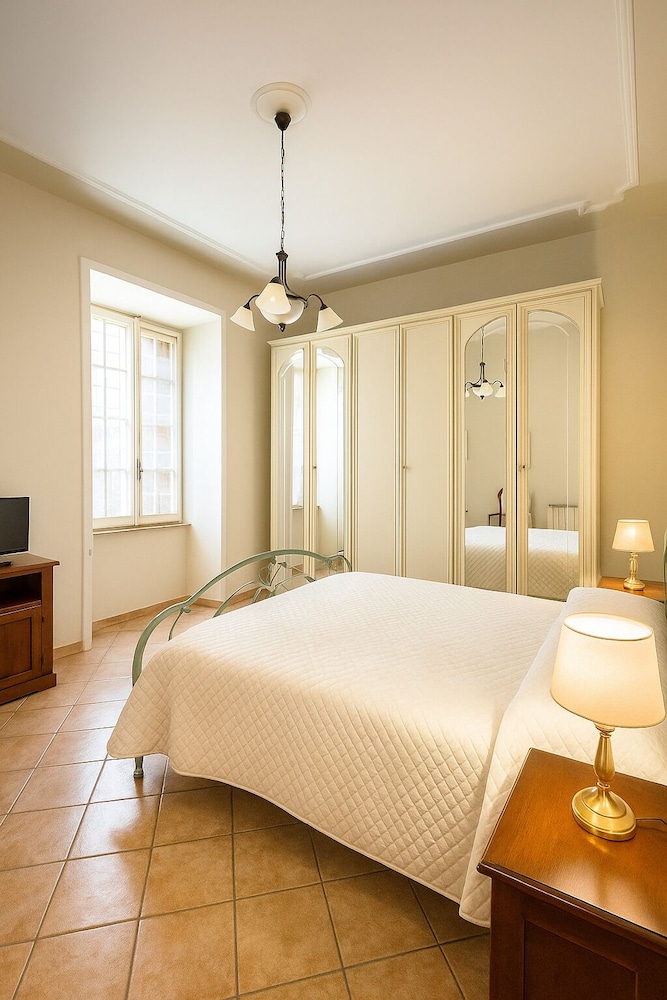 Grand Room photo 2