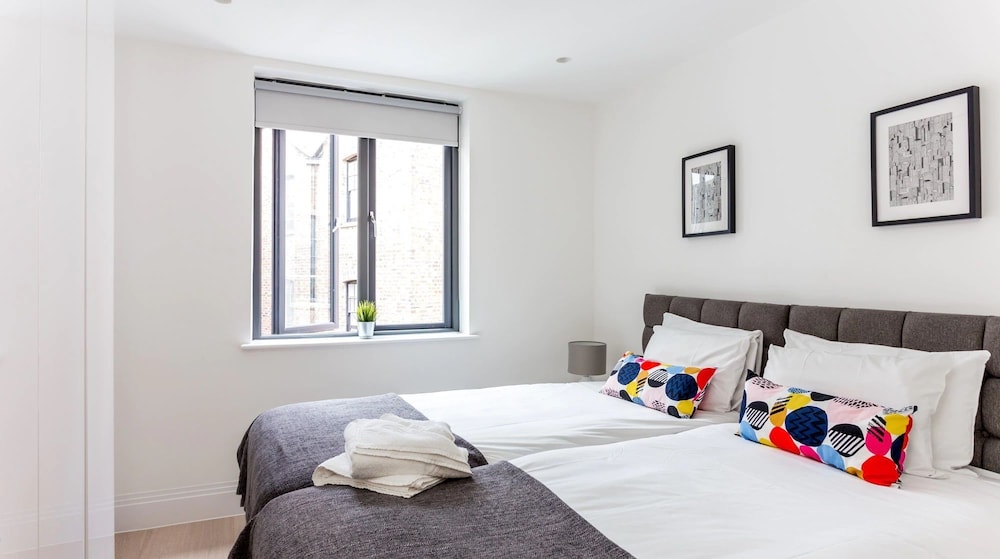 Apartment (2)