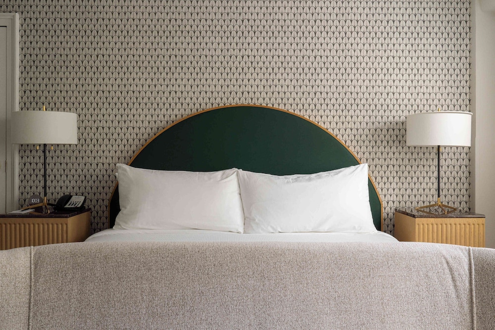 Superior Room, 1 King Bed (Junior Suite King) - Photo 4