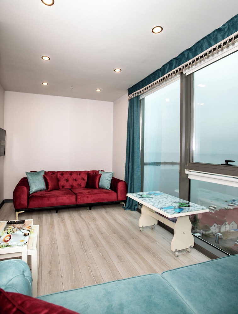 Standard Suite, 2 Bedrooms, Partial Sea View