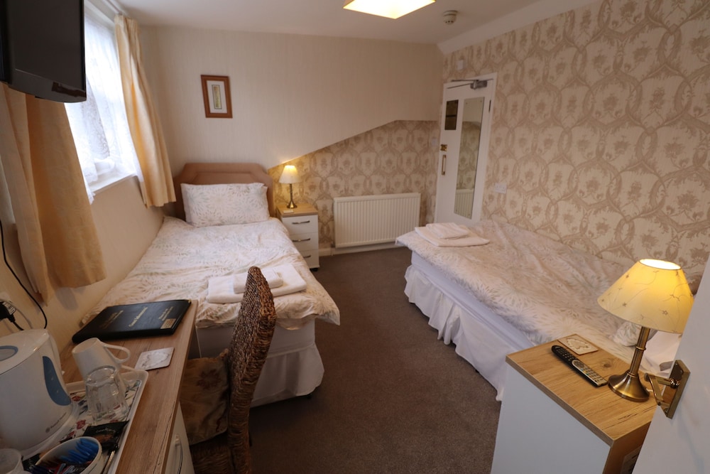 Standard Twin Room photo 2