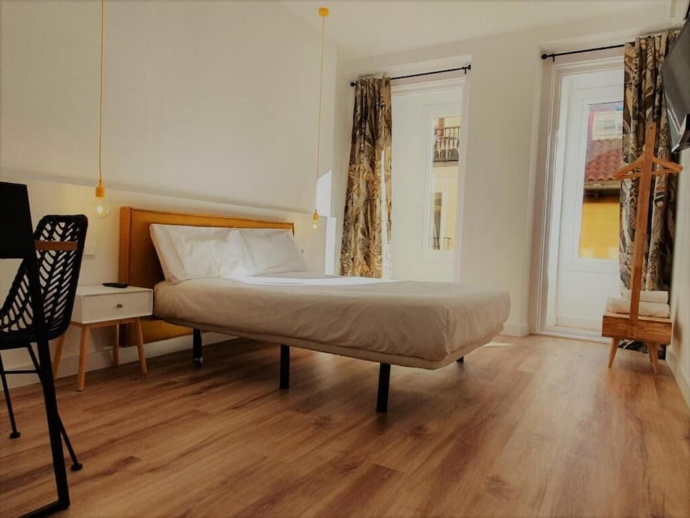 Deluxe Double Room, 1 Double Bed - Photo 4