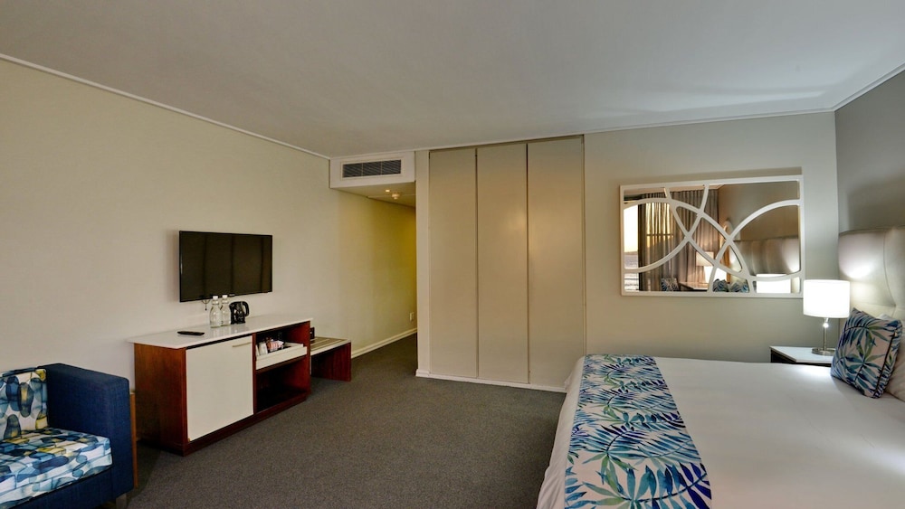Full Sea Facing King or Twin Room - Photo 5