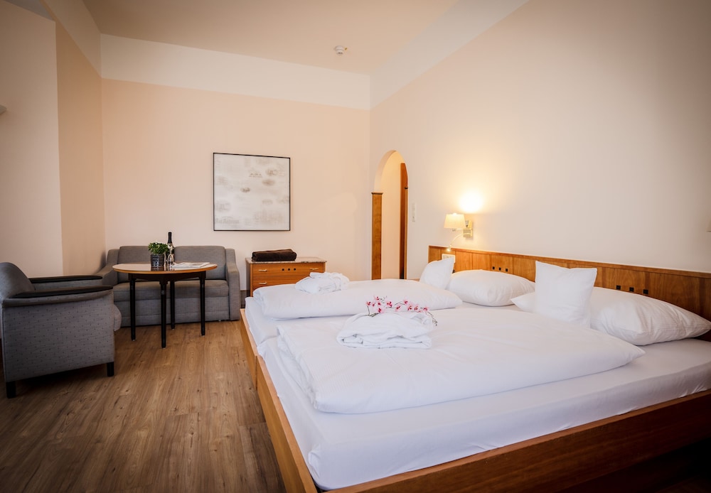 Comfort Twin Room
