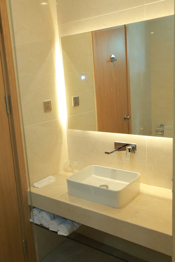 Superior Triple Room, City View