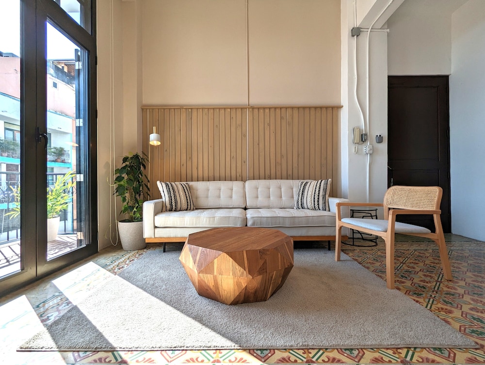 Apartment (2B) photo 1