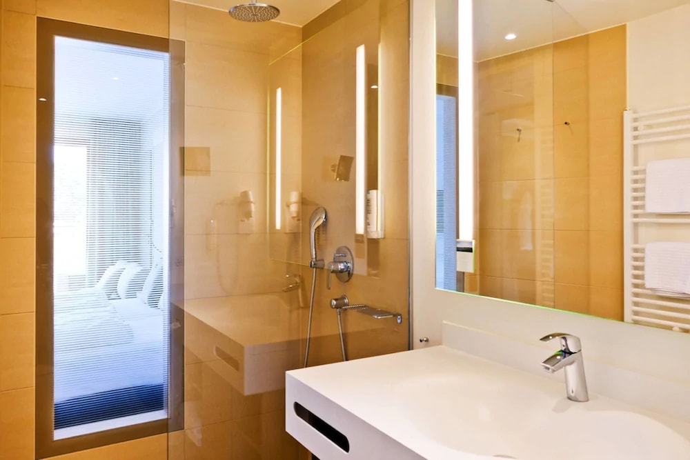 Junior Suite, City View