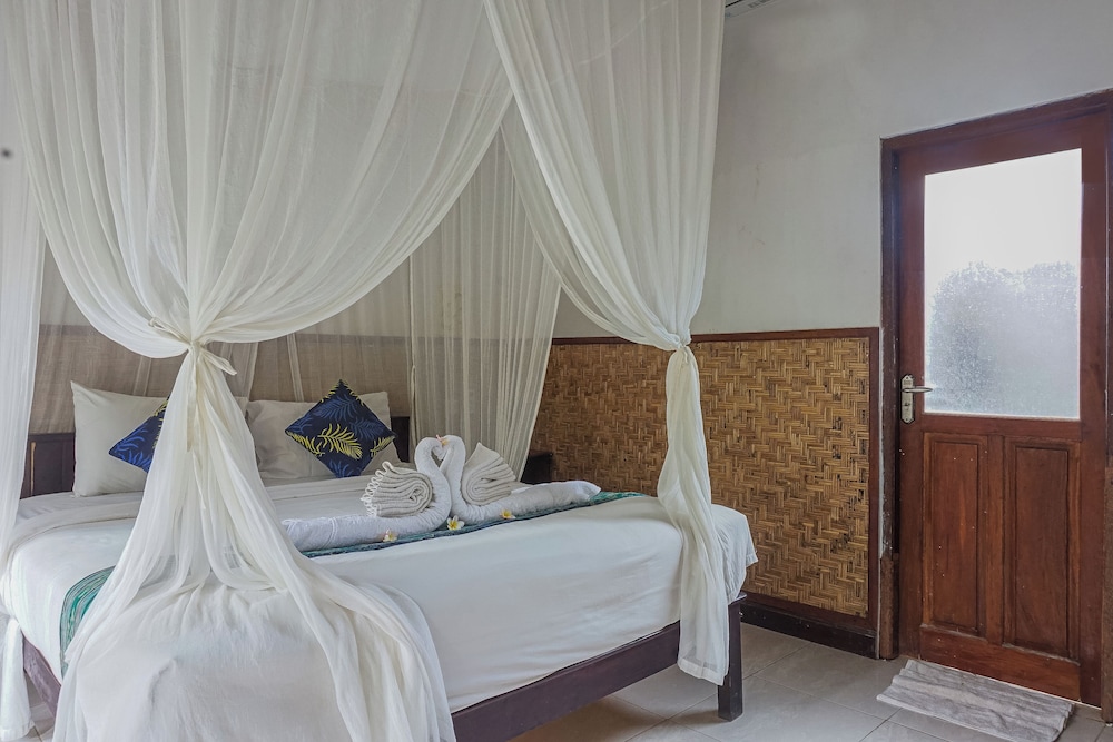 Deluxe Double Room, 1 Bedroom, Garden View, Garden Area photo 2