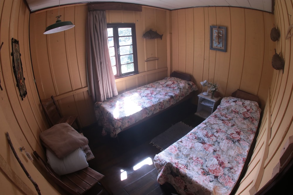 Quarto 1 (Casa Laranjeiras) photo 1