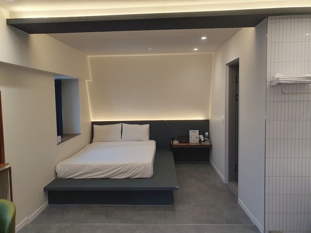 Deluxe Double Room, Ocean View - Photo 5