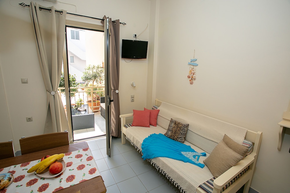 Standard Triple Room photo 3