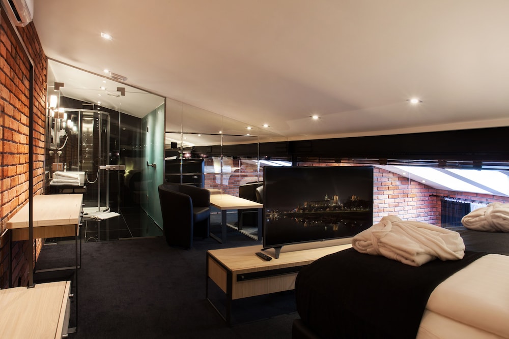 Suite, City View (Main Market Square) photo 1