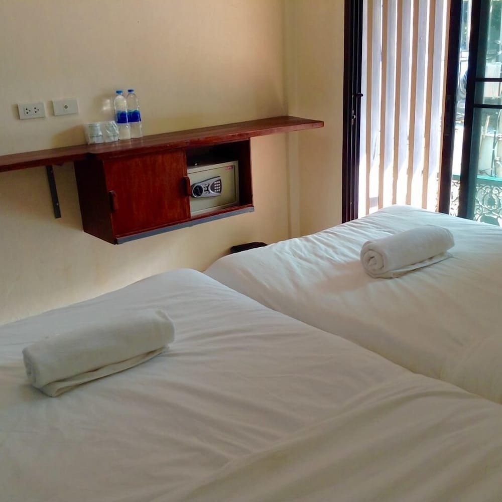 Standard Twin Room photo 3