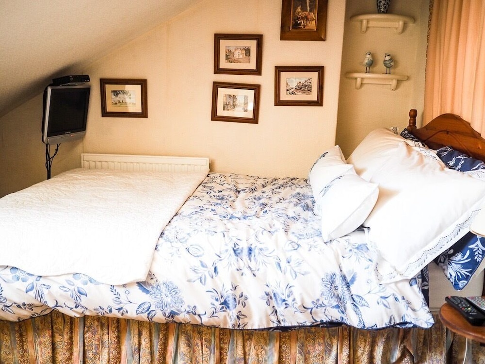 Double Room, Shared Bathroom photo 2