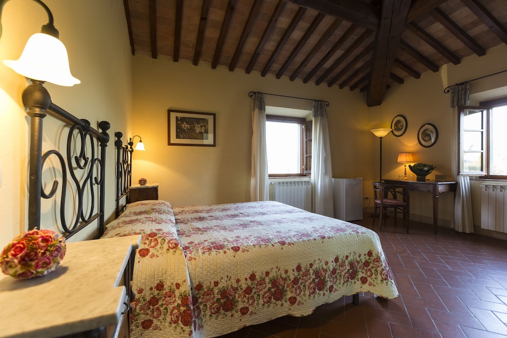 Double or Twin Room (origano) photo 2