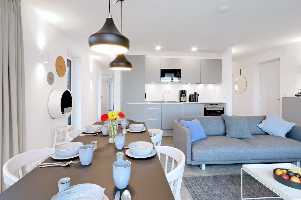 Superior Condo