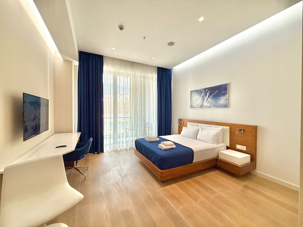 Comfort Studio, Balcony, City View