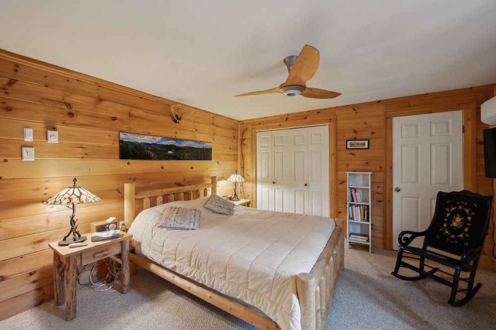 Townhome, 2 Bedrooms photo 2