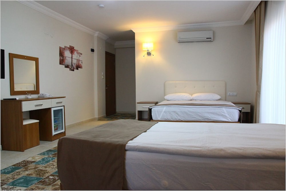 Standard Triple Room photo 1
