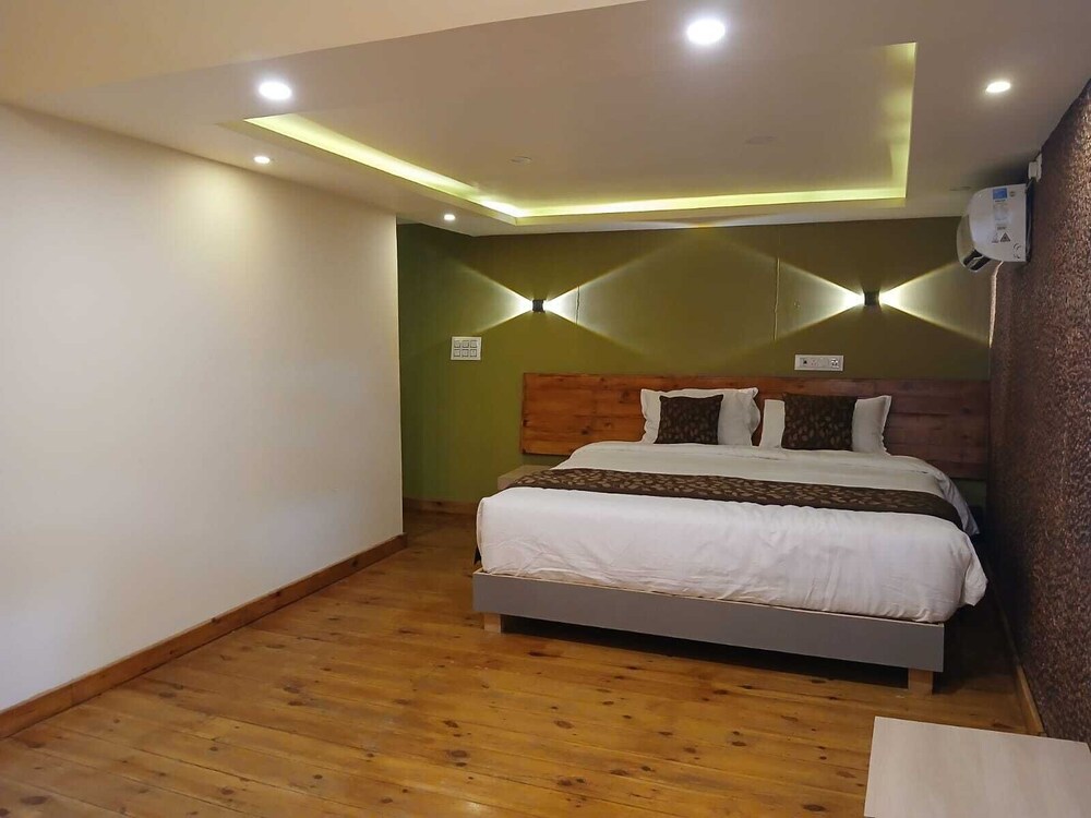 Executive Villa photo 2