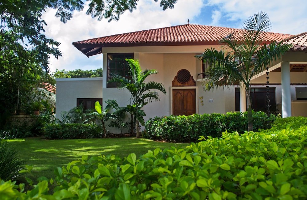 Three Bedroom Garden Villa