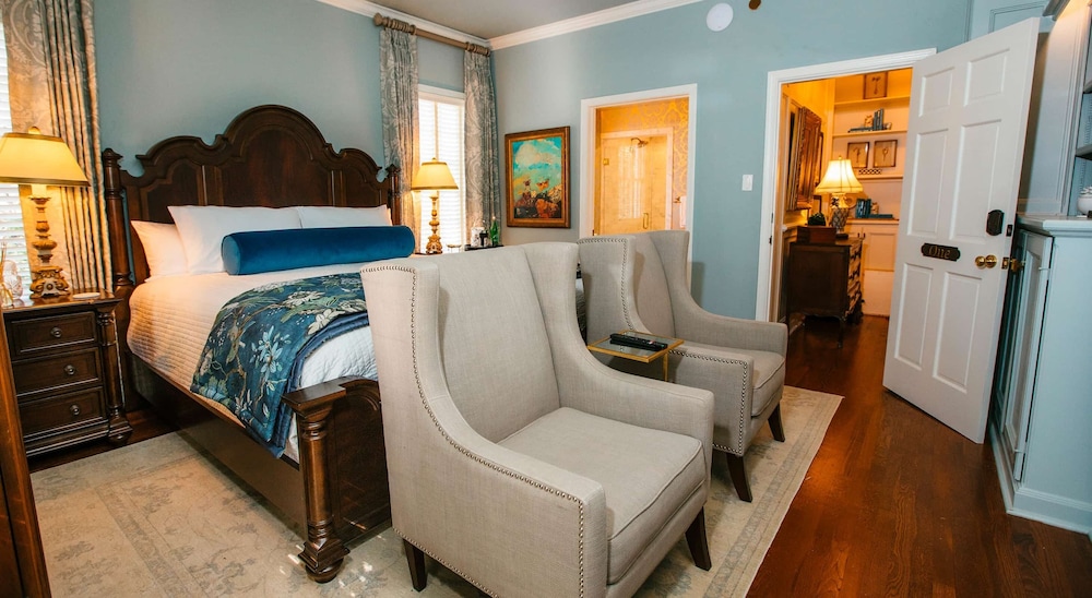 Room, 1 King Bed photo 1