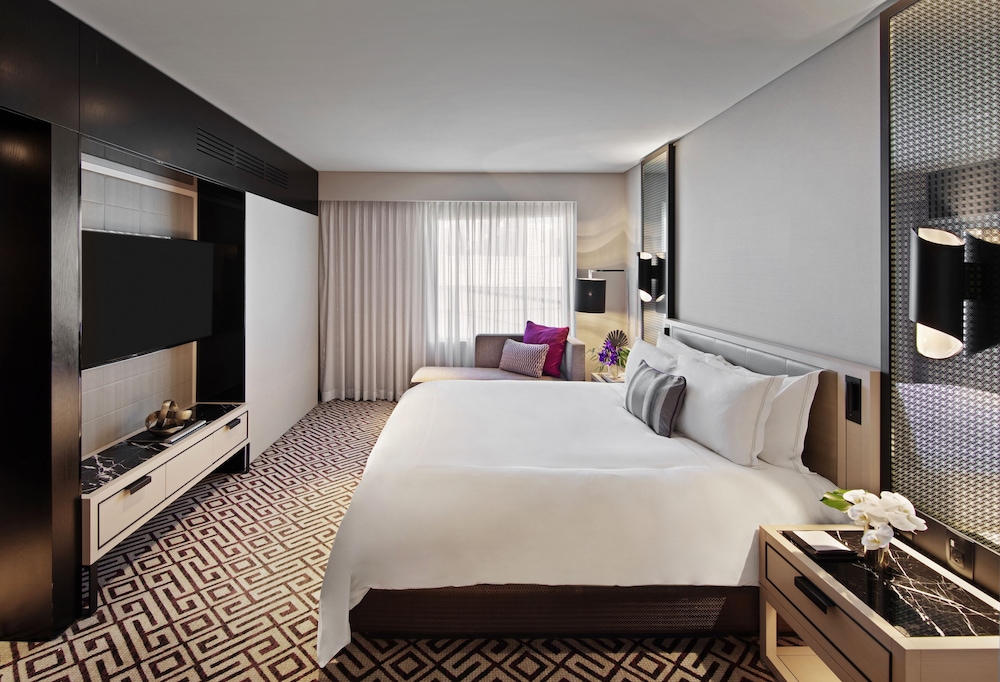 Premium Suite