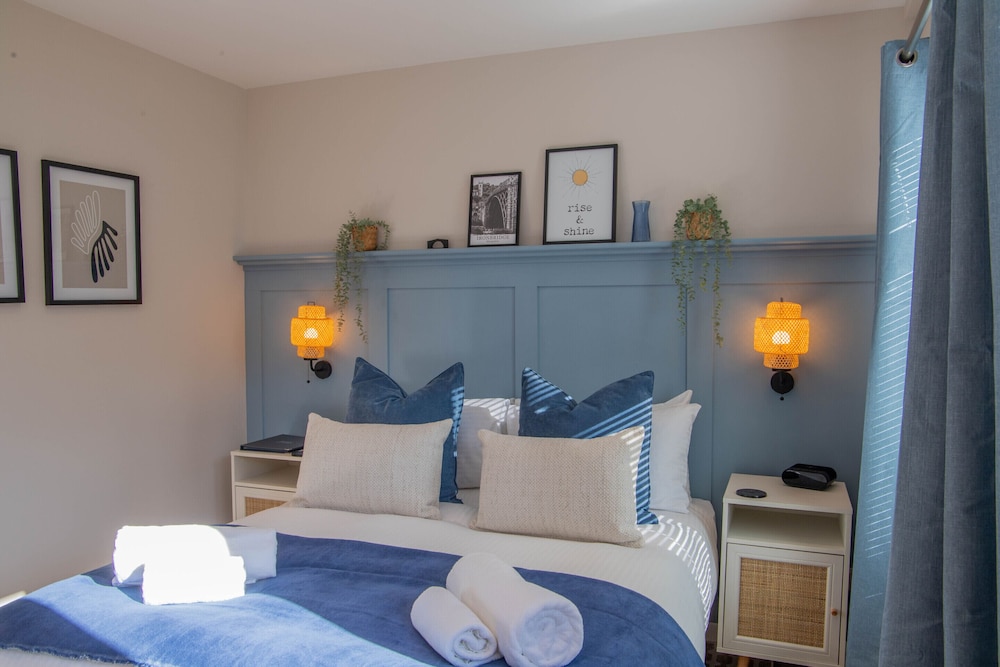 Double Room, Ensuite (The Courtyard Room)