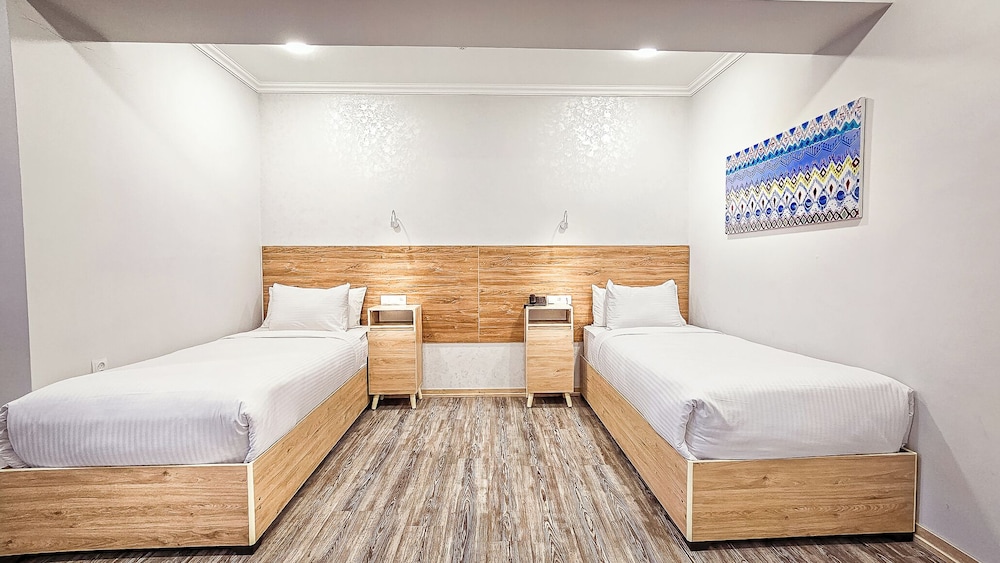 Family Quadruple Room, Courtyard View photo 3