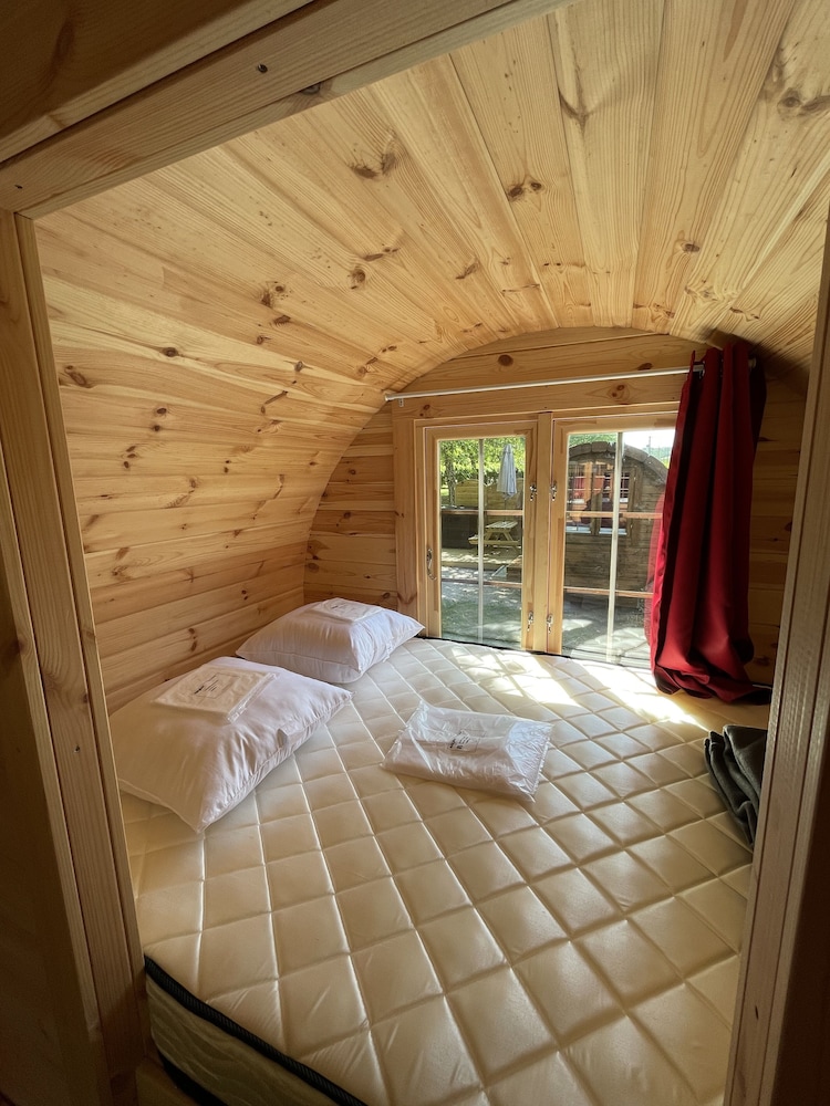 Family Cabin, 2 Bedrooms, Terrace, Garden Area photo 1