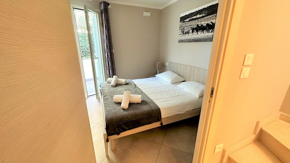 Junior Apartment, 2 Bedrooms, Terrace, Sea View