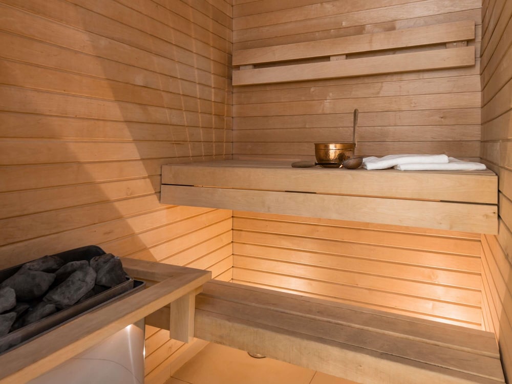 Premium Room, 1 Double Bed with Sofa bed, Sauna (Newly Designed) - Photo 6