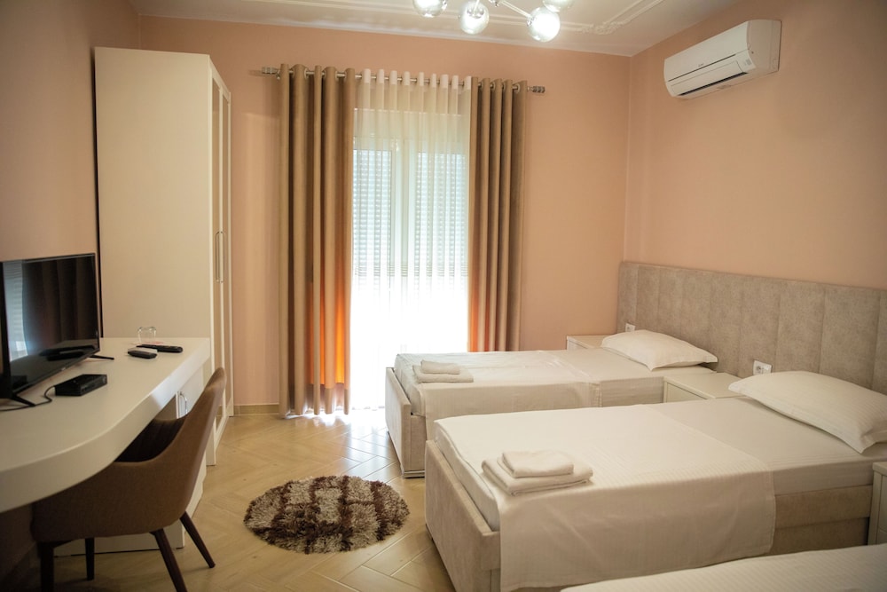 Standard Triple Room, Balcony