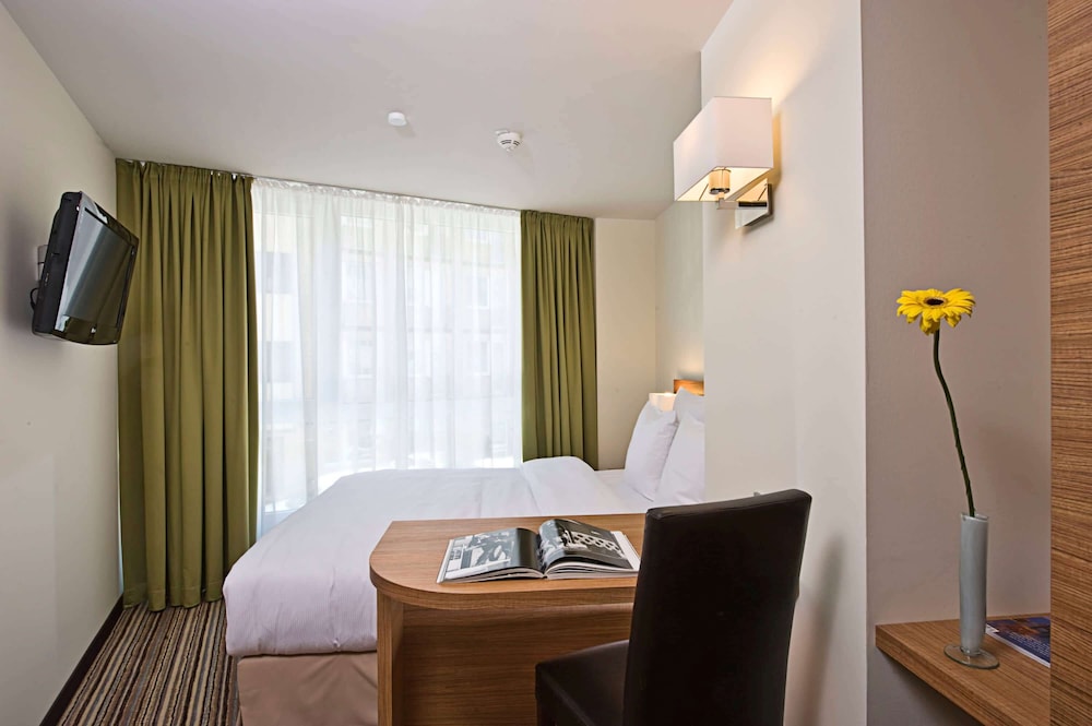 Standard Single Room photo 2