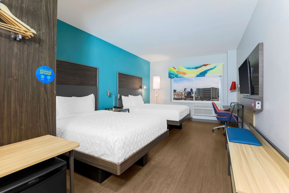 Room, 2 Queen Beds, Accessible (Hearing) - Photo 3