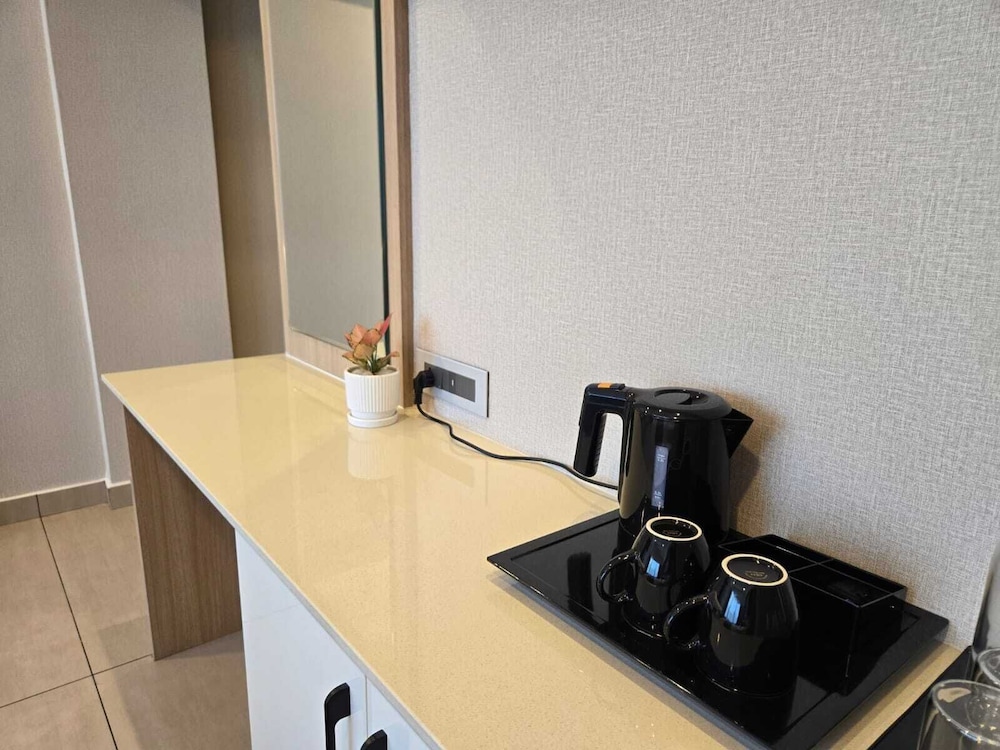 Superior Room, 1 King Bed, Private Bathroom, Mountain View photo 3