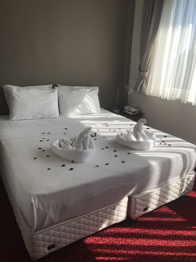 Standard Double Room, 1 Queen Bed, Non Smoking photo 3