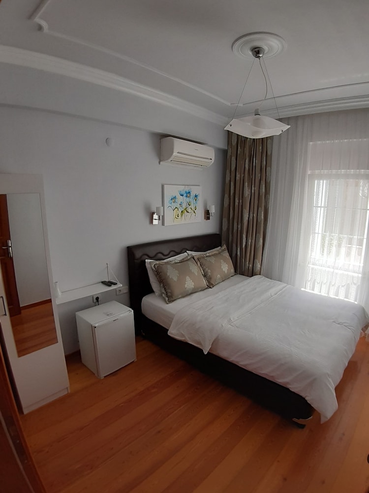 Standard Room photo 1