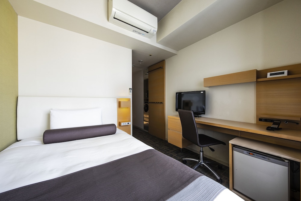 Single Room C, with Washer/Dryer, Non Smoking