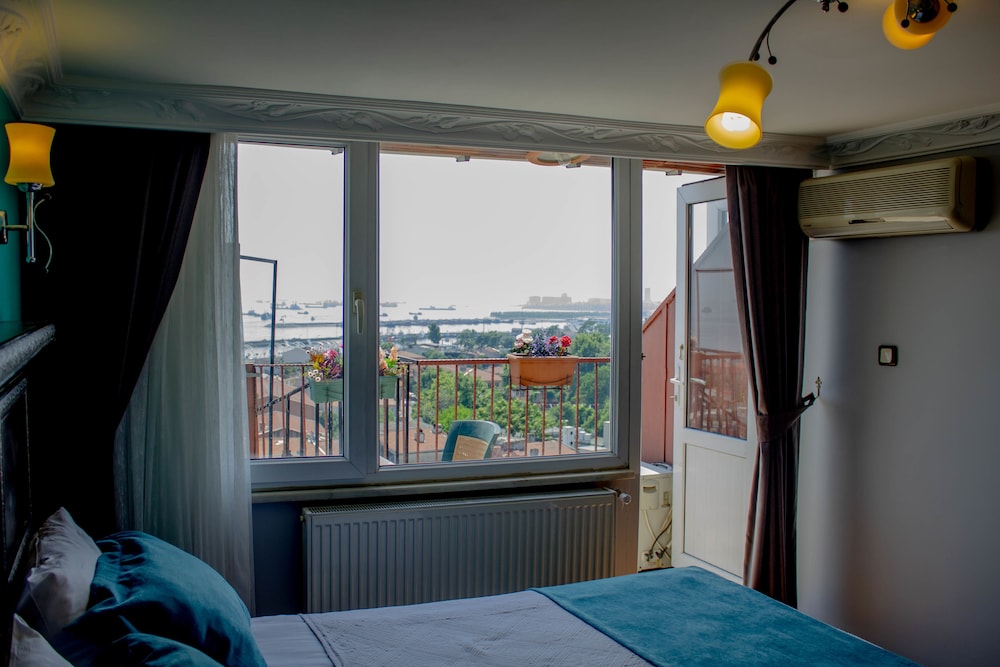 Deluxe Double Room, Balcony, Sea View photo 1