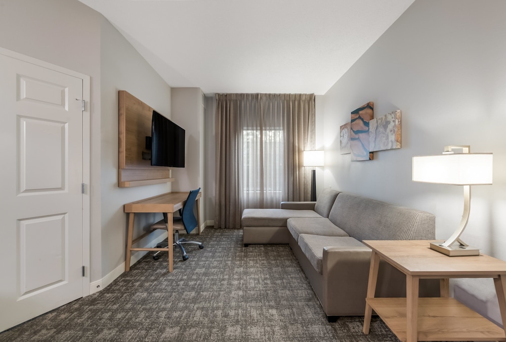 Suite, 1 Bedroom, Kitchen photo 2