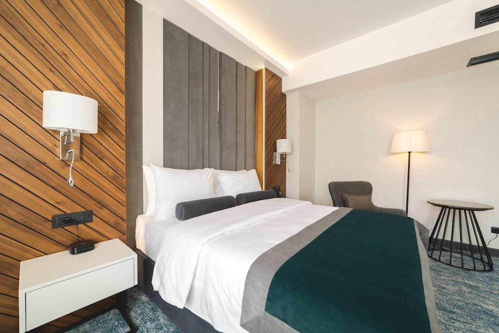 Deluxe Suite, 1 Bedroom, City View photo 1