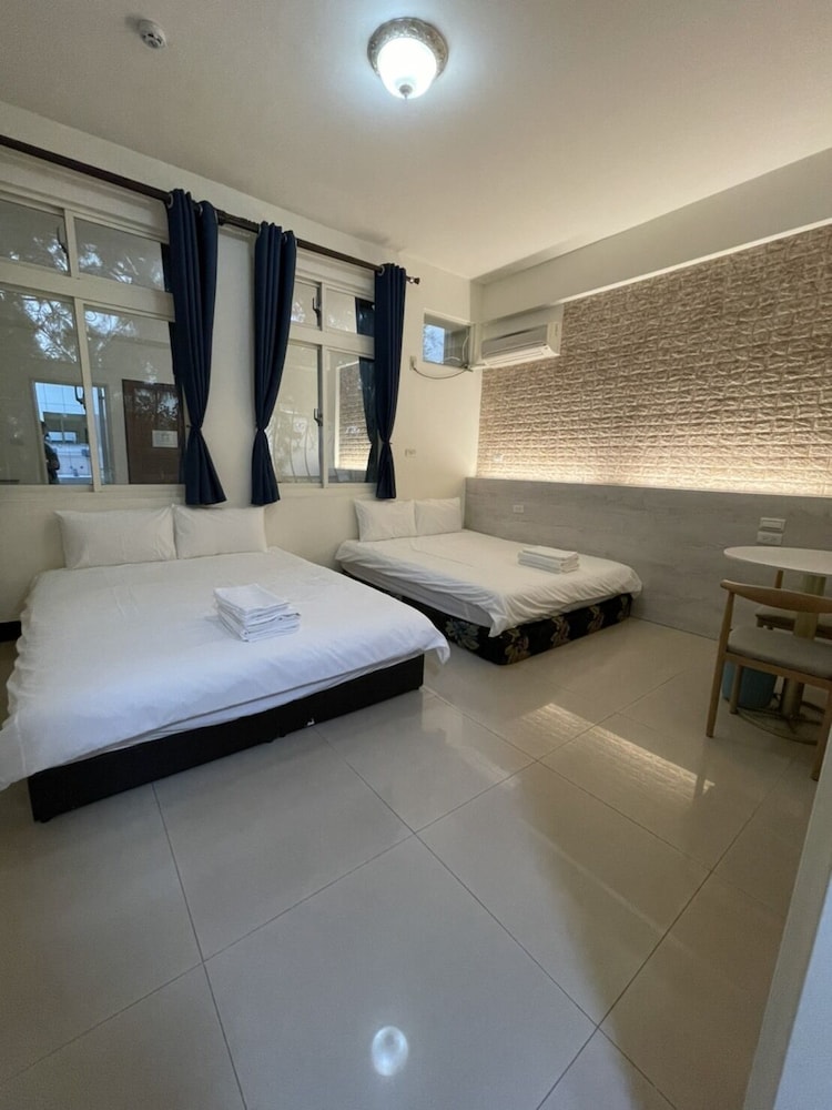 Elite Twin Room photo 1