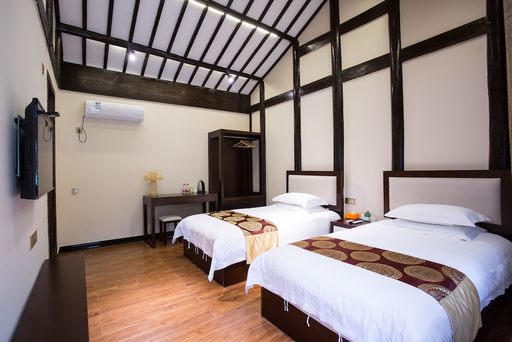 Standard Twin Room photo 3