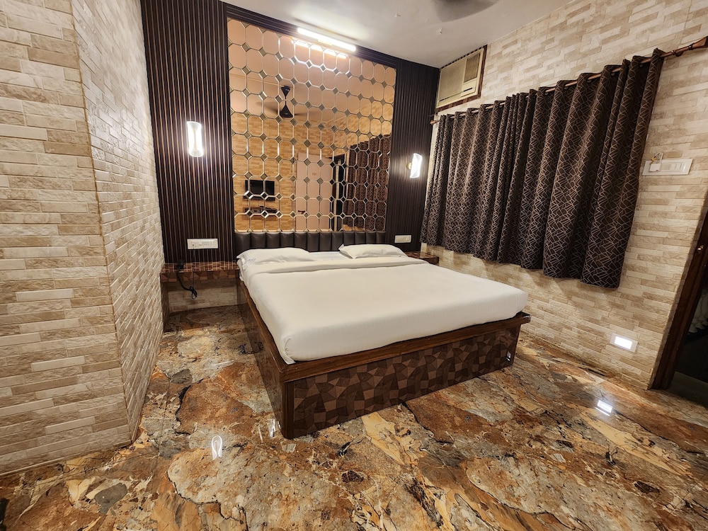 Premium Room, Balcony - Photo 10