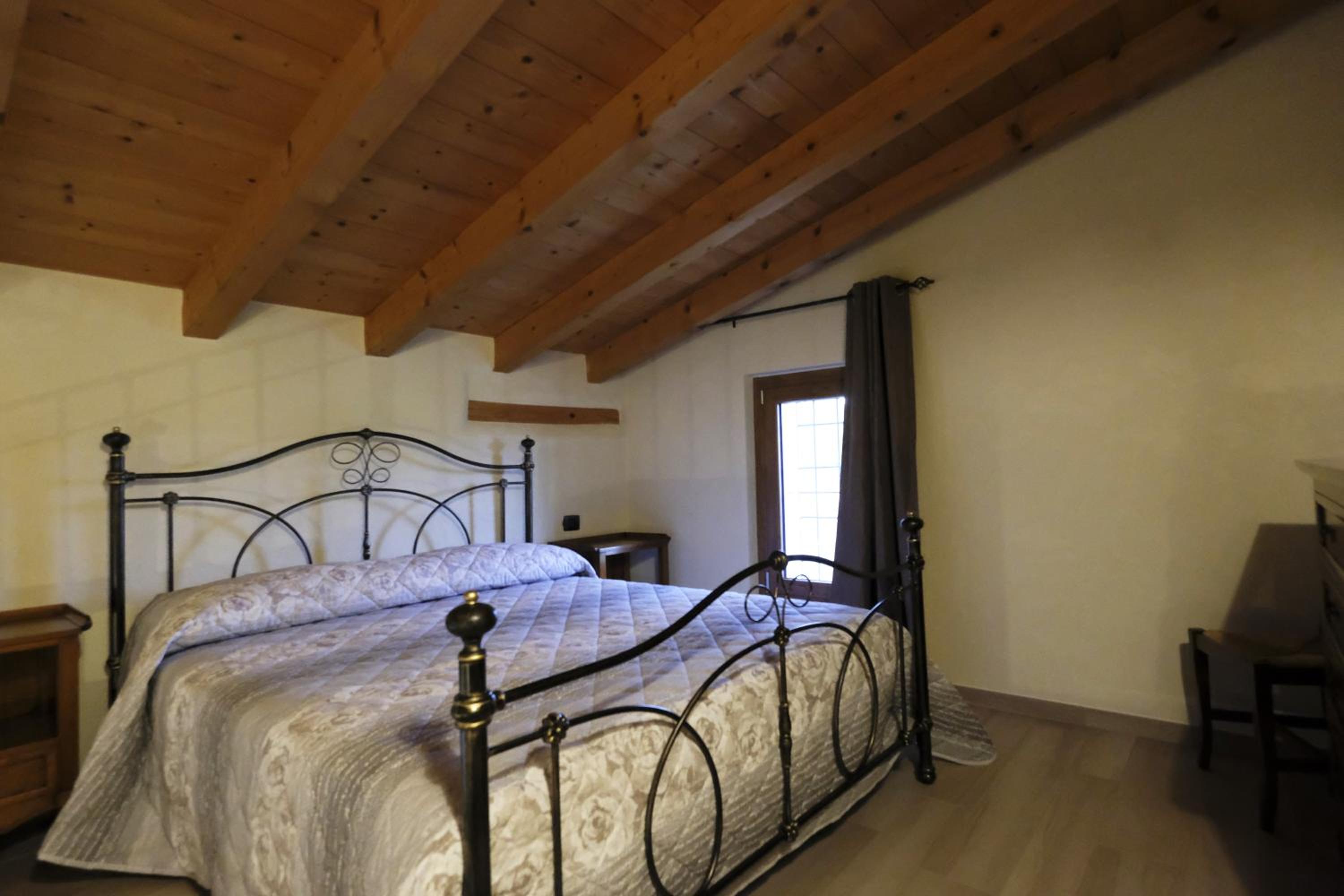 Maisonette photo 2