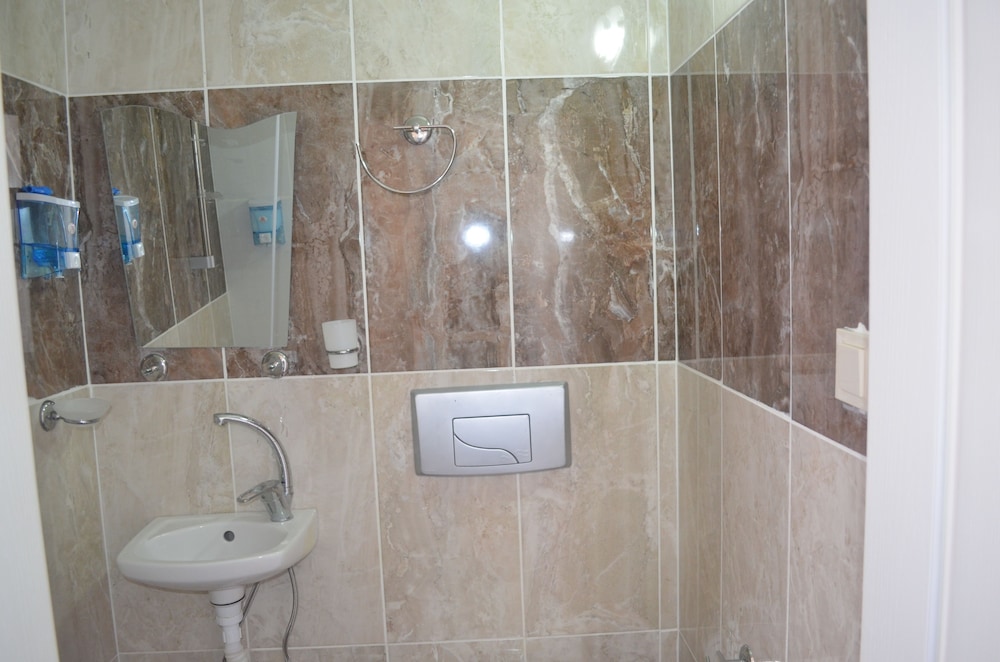 Classic Triple Room photo 2
