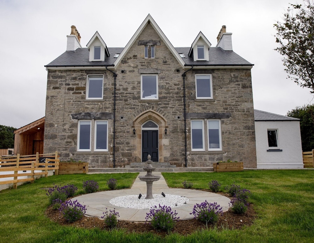 Deluxe Double Room, Ensuite, Sea View - Photo 12