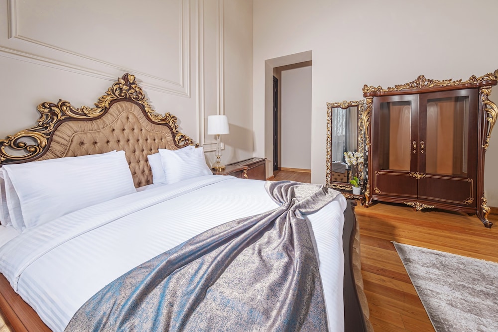 Executive Room photo 2