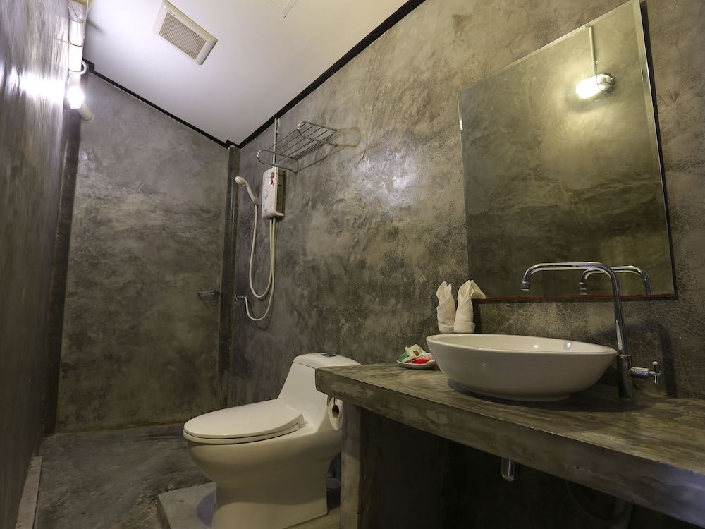 Deluxe Double Room With Partial Sea View photo 3